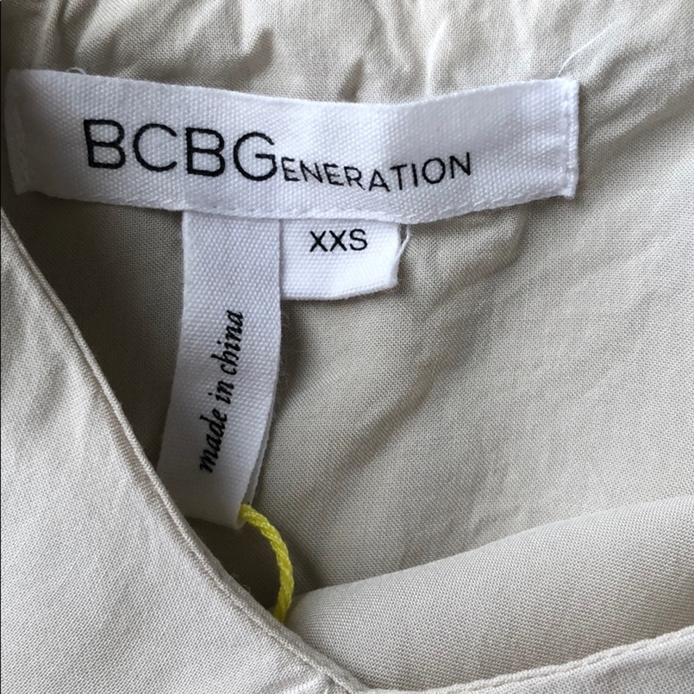 BCBGeneration Ruffled Tank - Picture 3 of 5